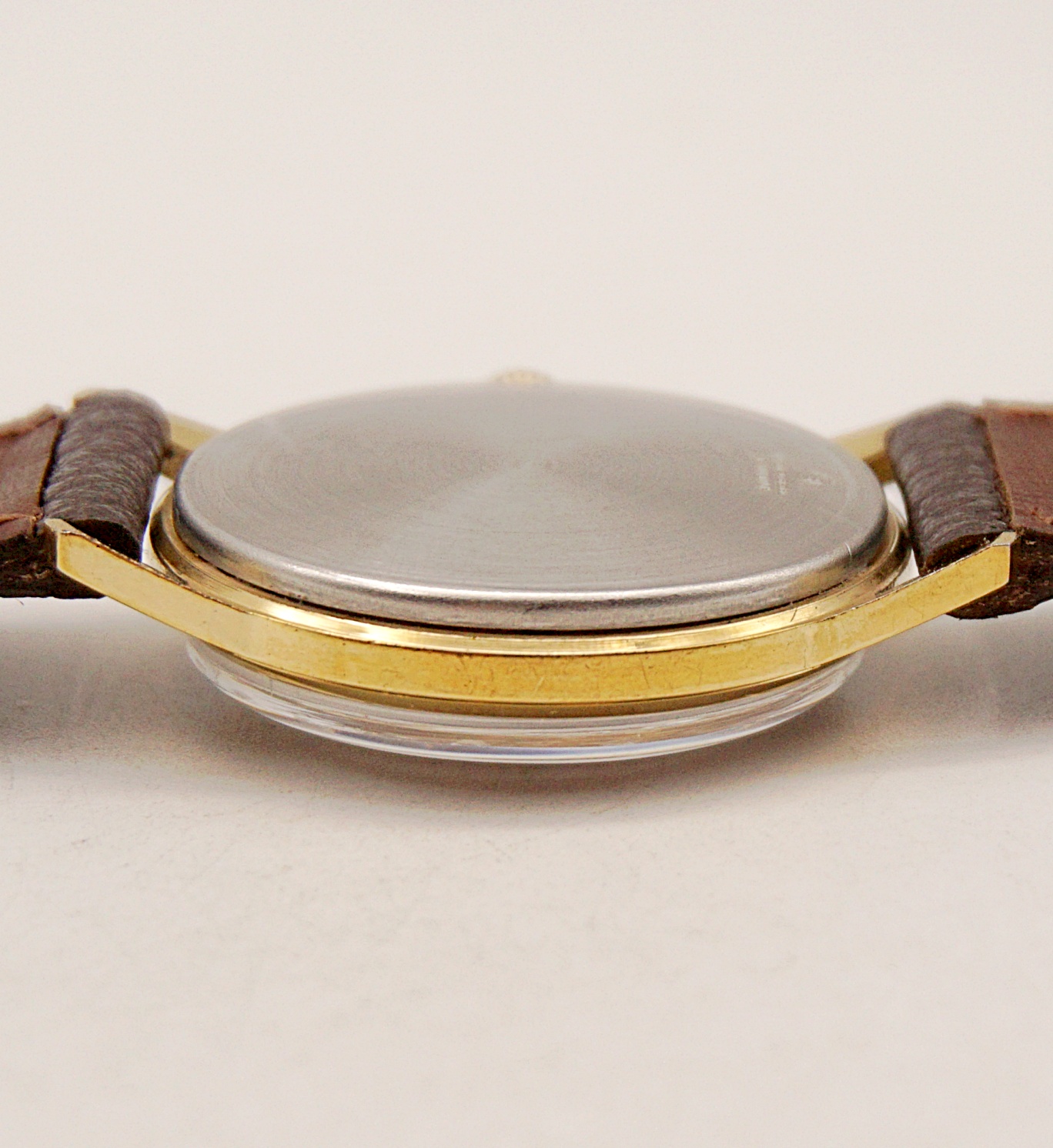 นาฬิกาเก่า HELBROS ไขลาน