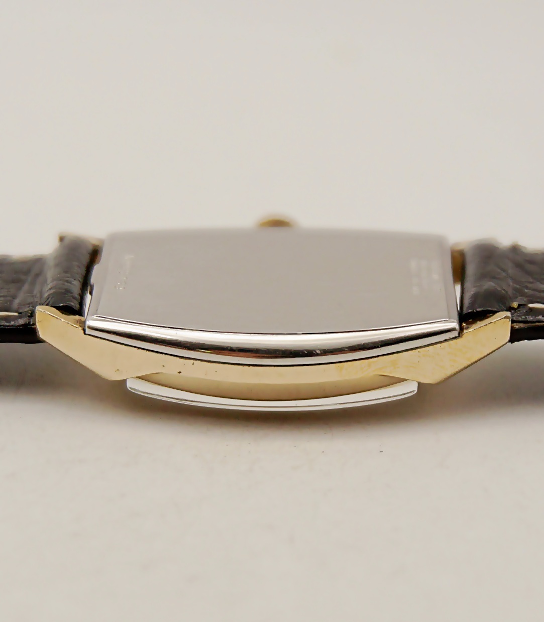 นาฬิกาเก่า BULOVA ไขลานสองเข็มครึ่ง