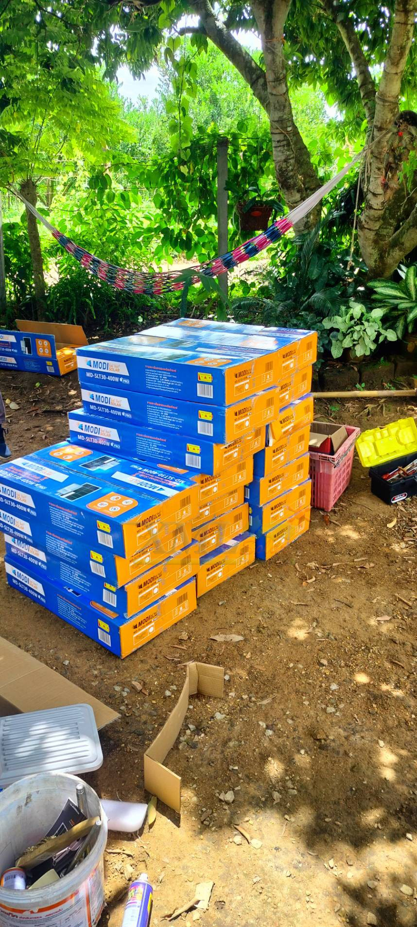 โคมไฟถนนโซล่าเซลล์ 400W รุ่น MD-SLT30-400W (แสง : ขาว)