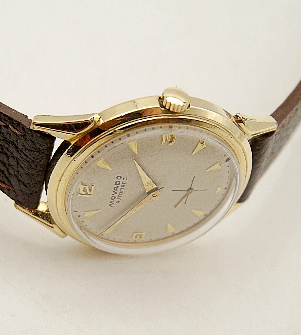 นาฬิกาเก่า MOVADO ออโตเมติกครึ่งรอบ
