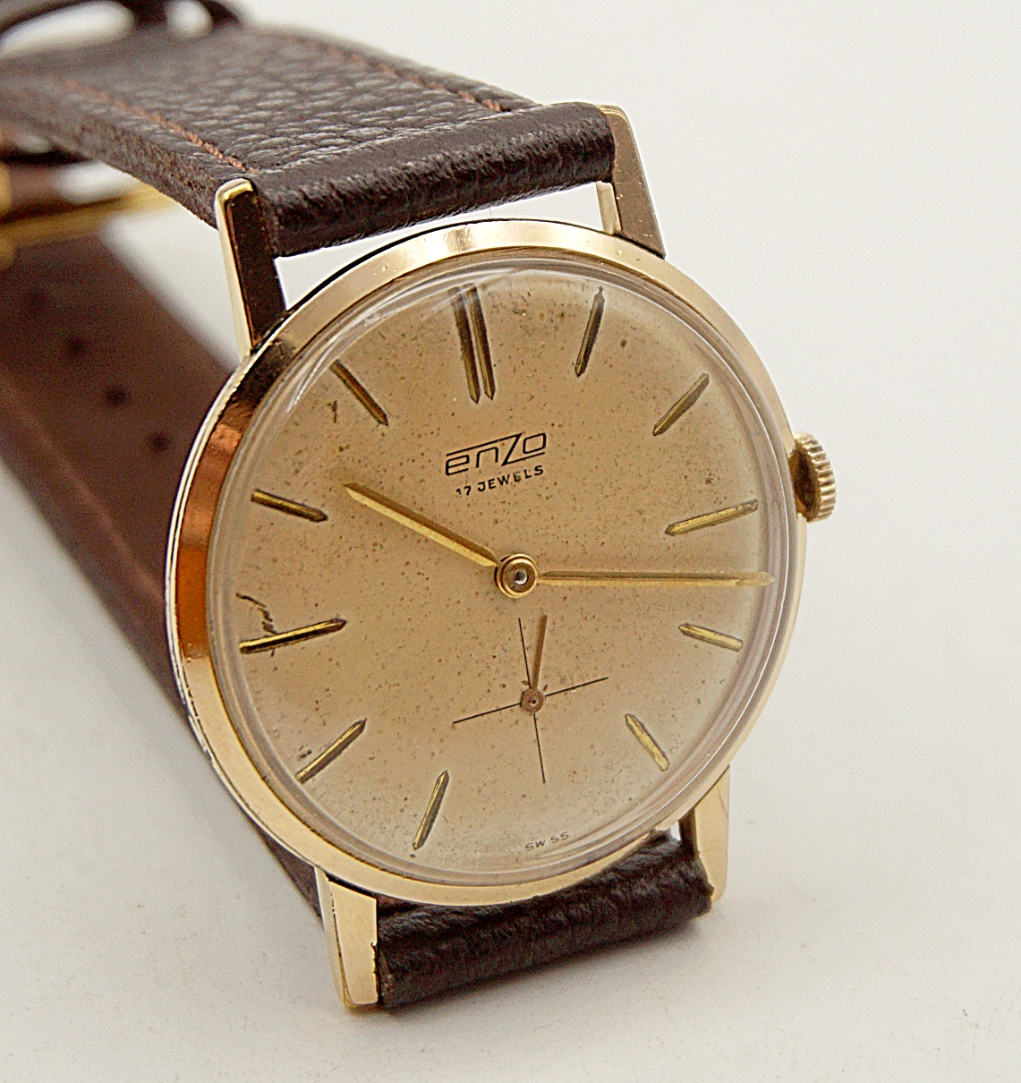 นาฬิกาเก่า ENZO ไขลานสองเข็มครึ่ง