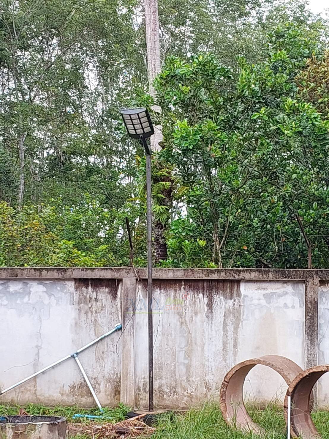 โคมไฟถนนโซล่าเซลล์ รุ่น ECO-BM24 15000W (24 ช่อง)(แสง : ขาว)