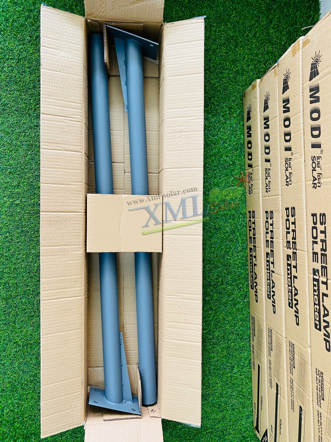 ขาเหล็ก ยึดไฟถนน ความยาว 1 ม. (เหล็กชุบสีเทา)(1 แถม 1)