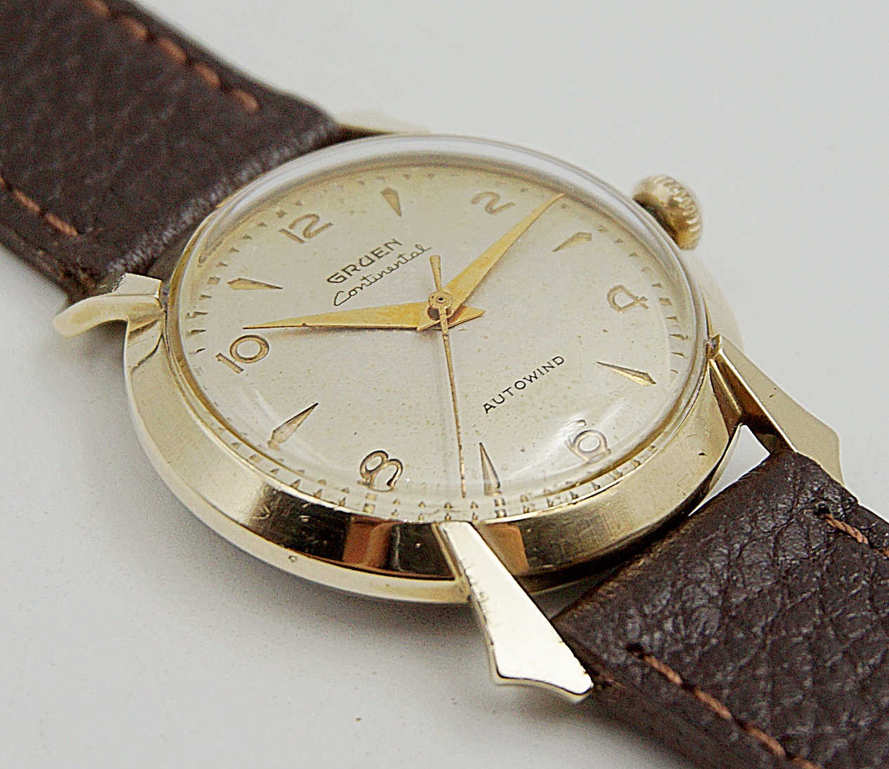 นาฬิกาเก่า GRUEN ออโตเมติกครึ่งรอบ