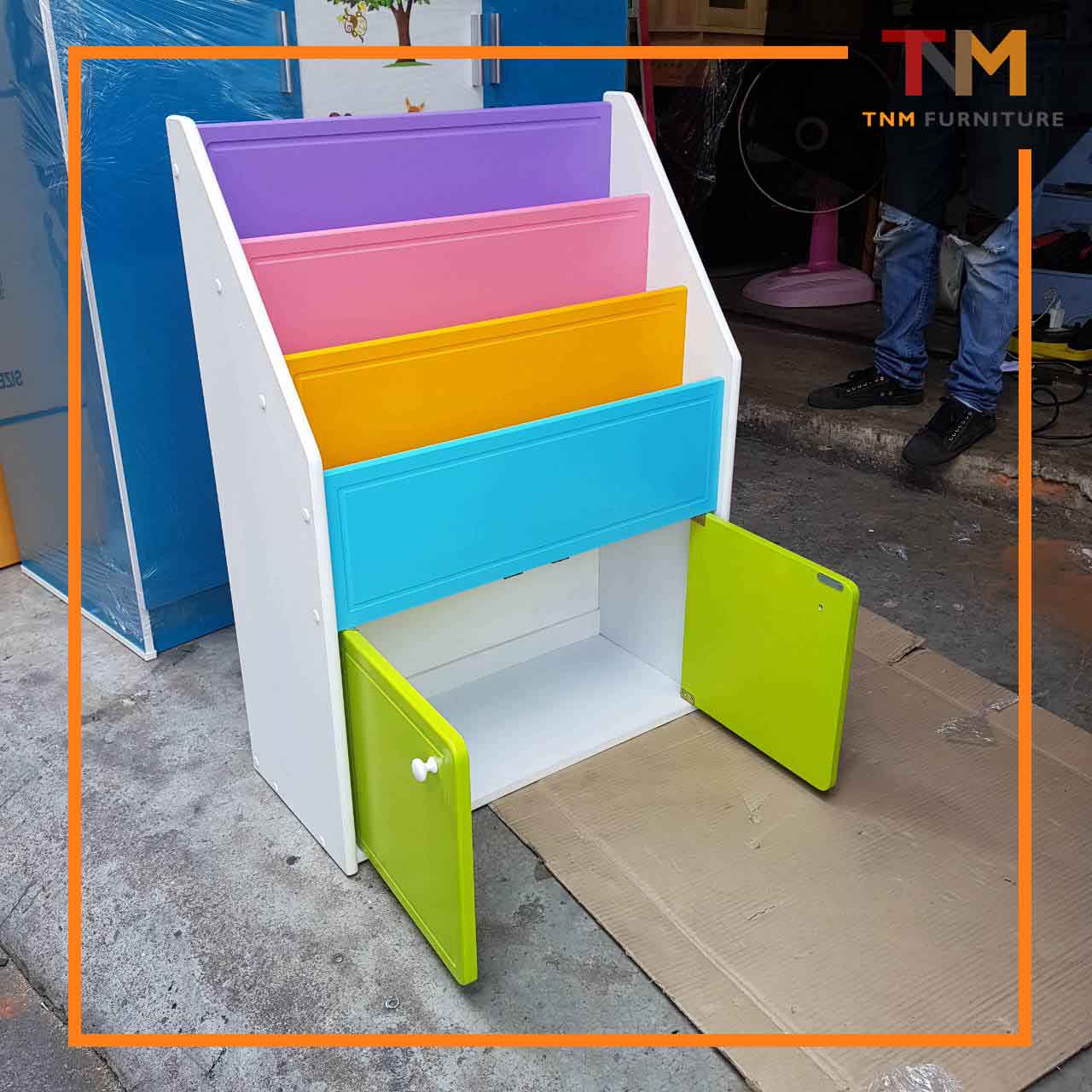 ชั้นวางหนังสือแฟนซี+บานเปิด