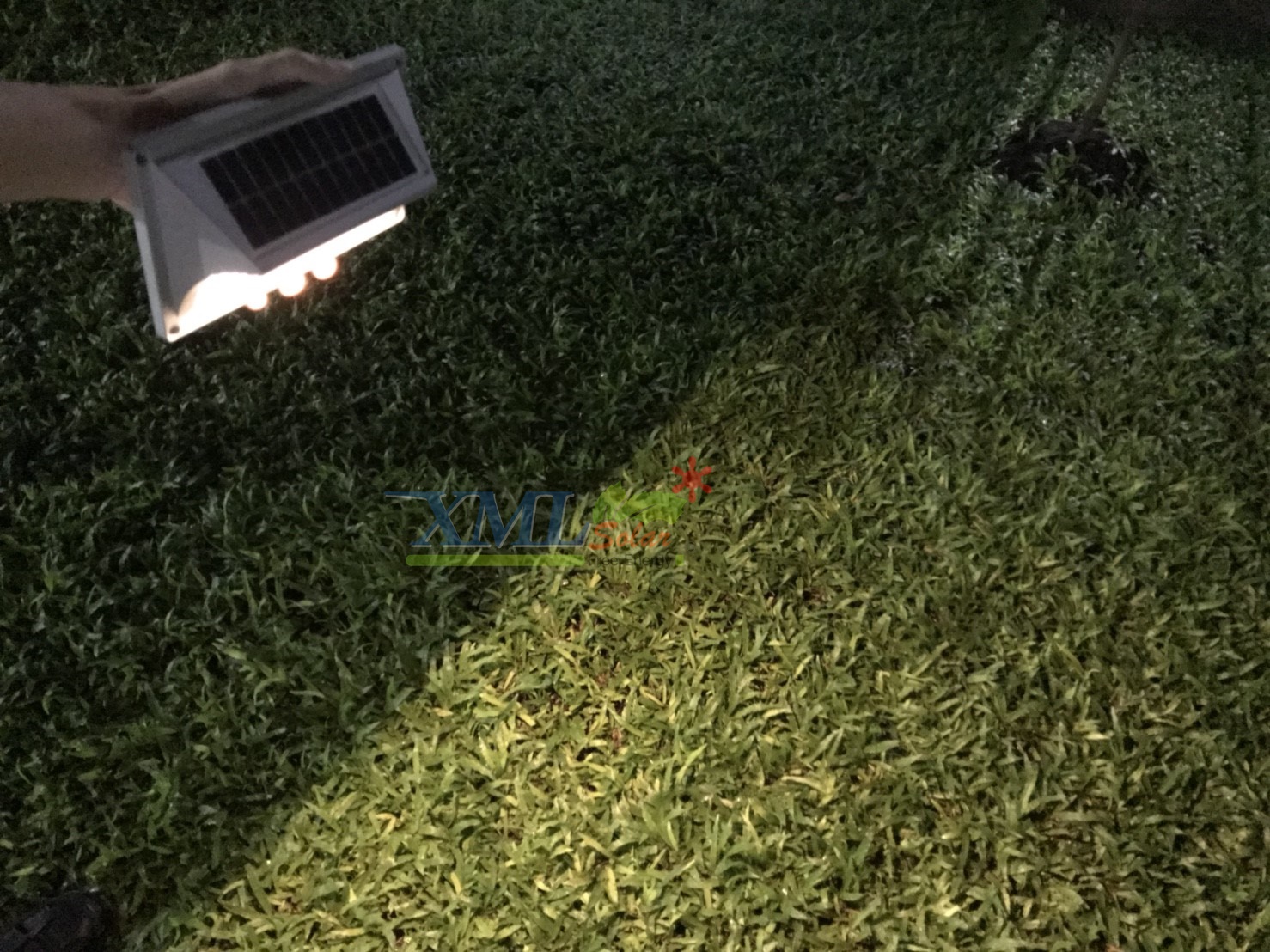 ไฟบันไดโซล่าเซลล์ ทรงสี่เหลี่ยม 5 SMD LED