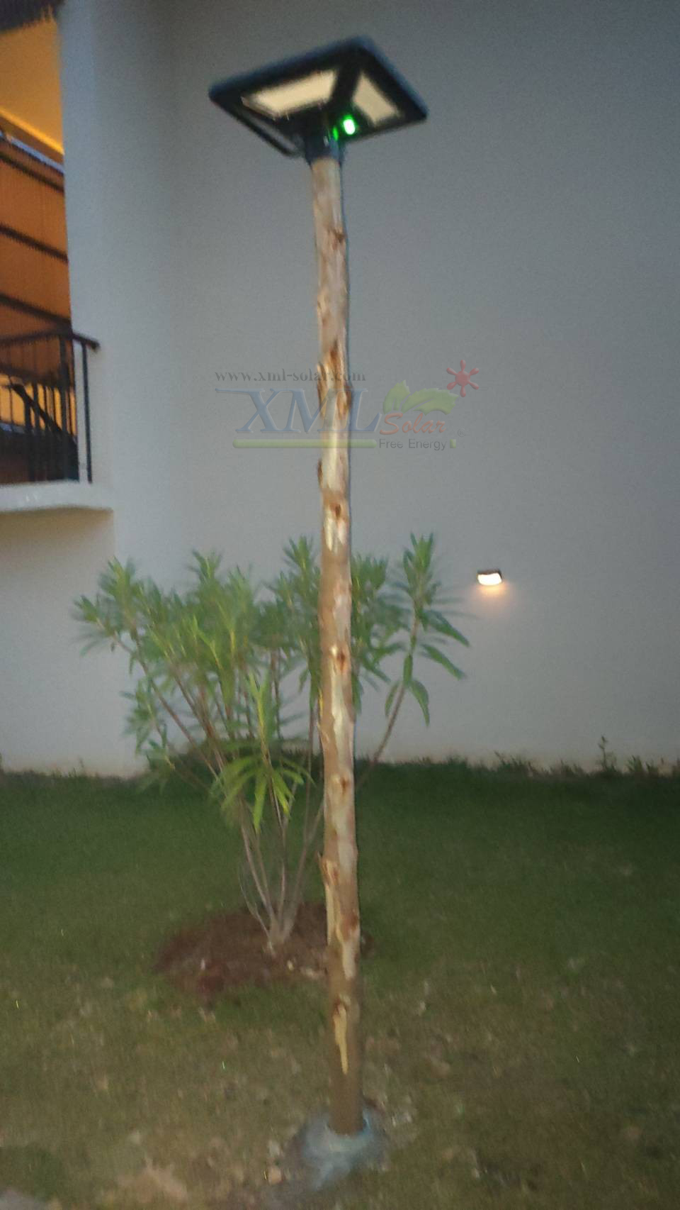 โคมไฟ UFO ทรงสี่เหลี่ยม รุ่น Modi x XML + ระบบ Motion รุ่น 300w (เปิดได้ 3 แสง)