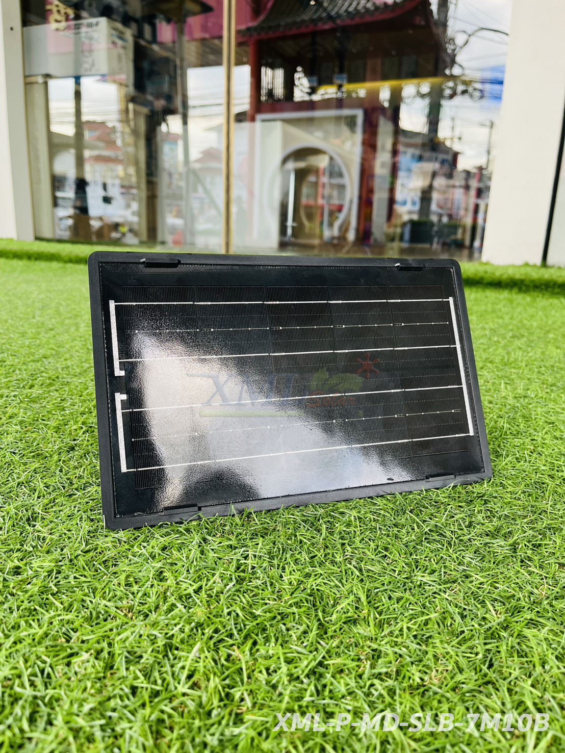 ไฟกระพริบโซล่าเซลล์ หลอดไส้ทรงรี 7/10/20 หลอด รุ่น MD-SLB (เเสง : เหลืองวอมไวท์)