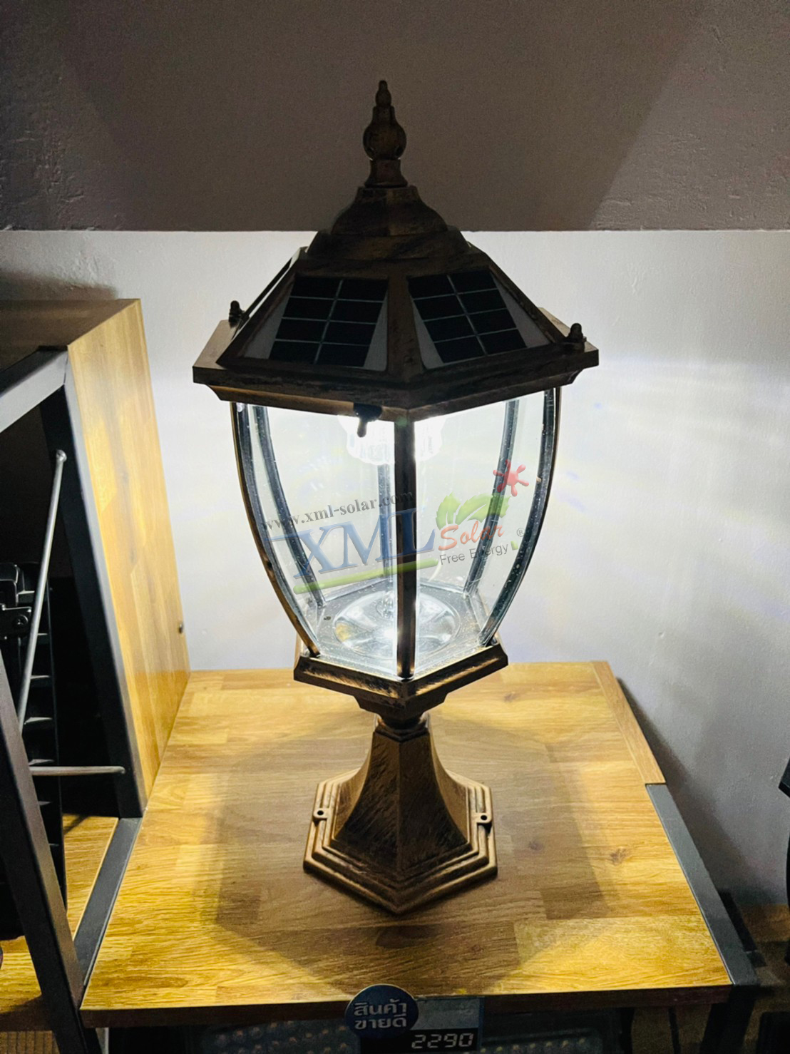 หัวเสาทรงยุโรป ไซต์ใหญ่ (สีทอง) เปิดได้ 2 แสง