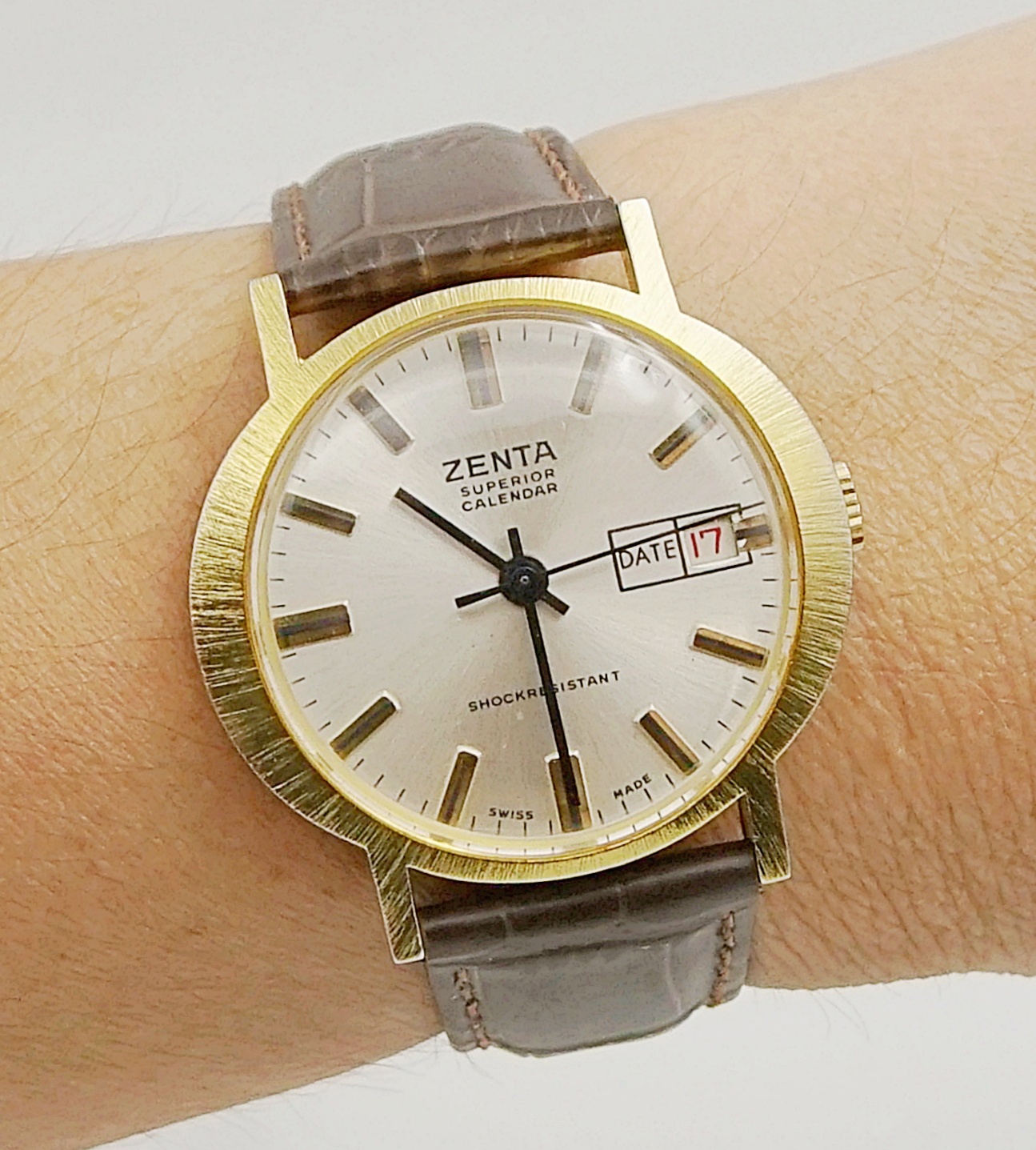 นาฬิกาเก่า ZENTA ไขลาน