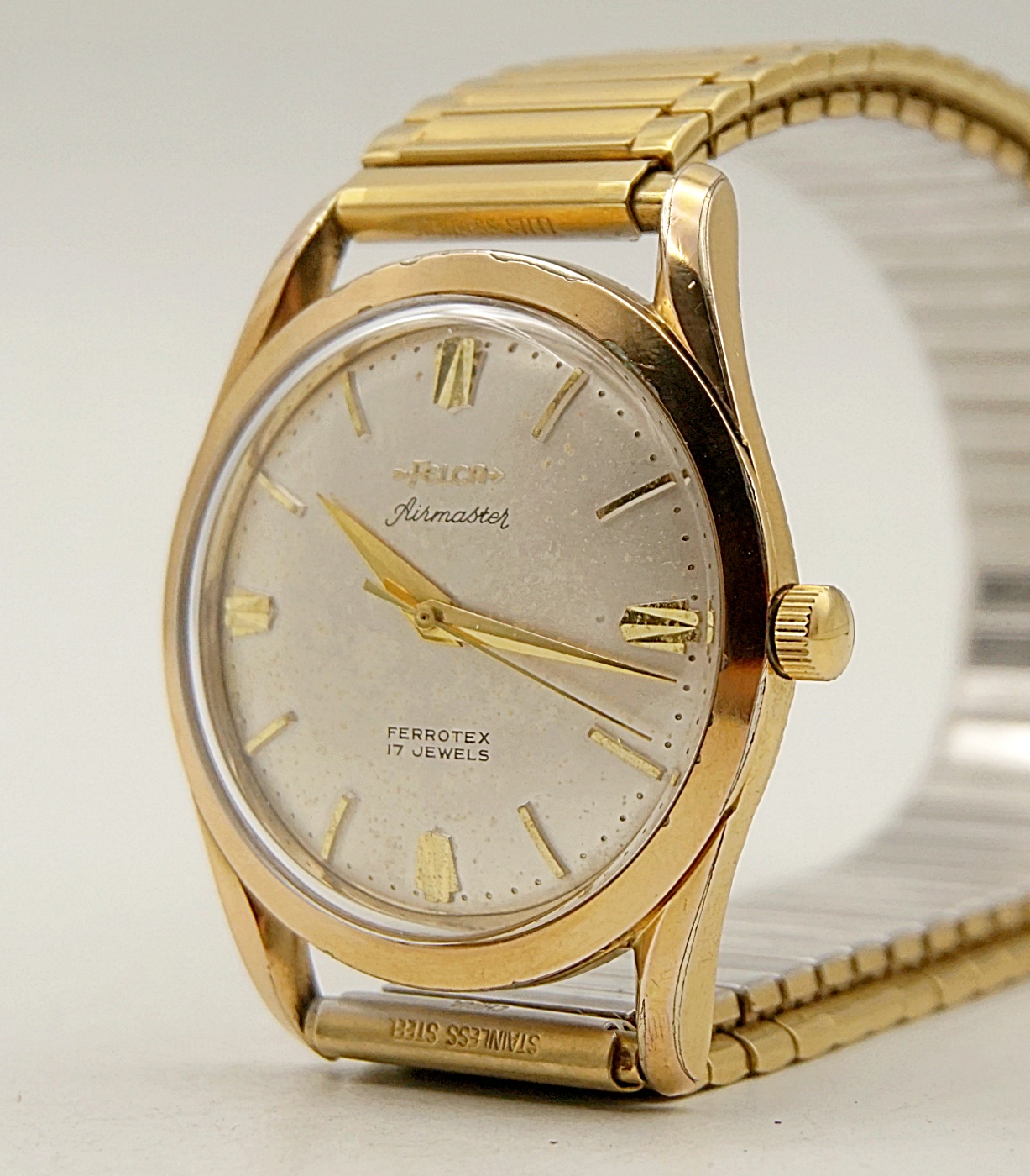 นาฬิกาเก่า FELCA ไขลาน