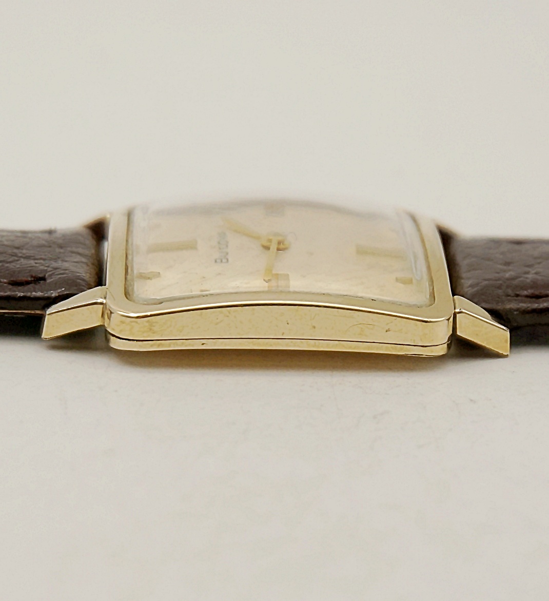 นาฬิกาเก่า BULOVA ไขลาน