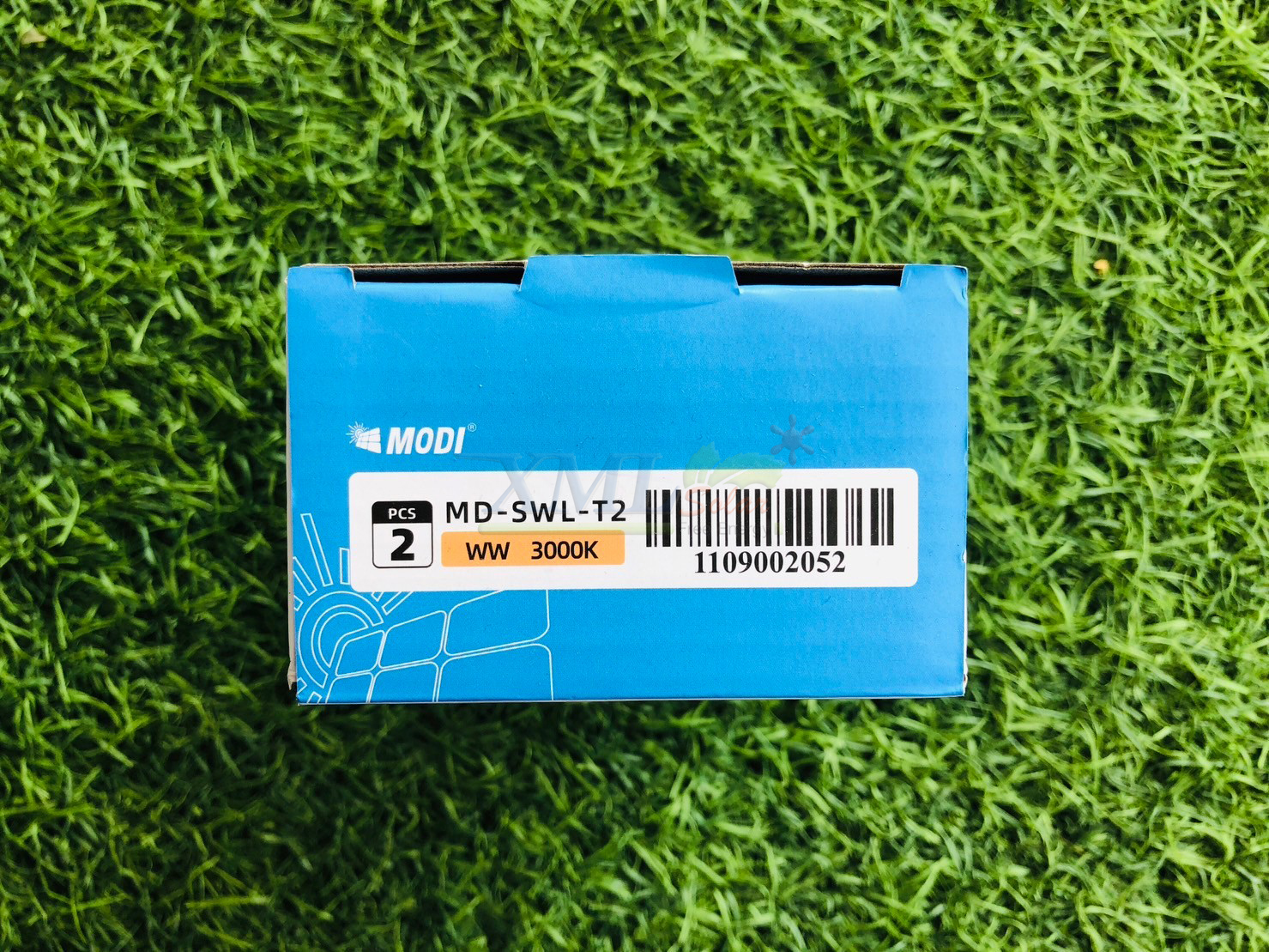 ไฟผนังโซล่าเซลล์ติดสันกำเเพง 2 LED (เเสง : เหลืองวอมไวท์) (1 เเถม 1)