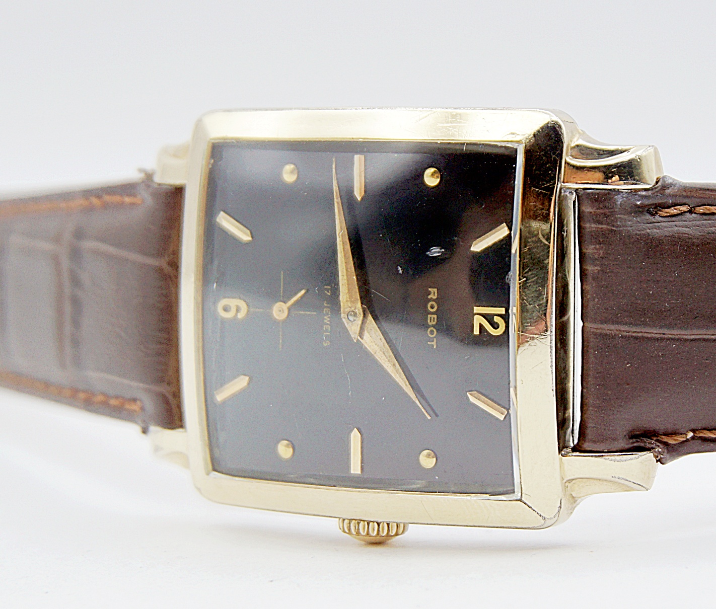 นาฬิกาเก่า ROBOT ไขลาน