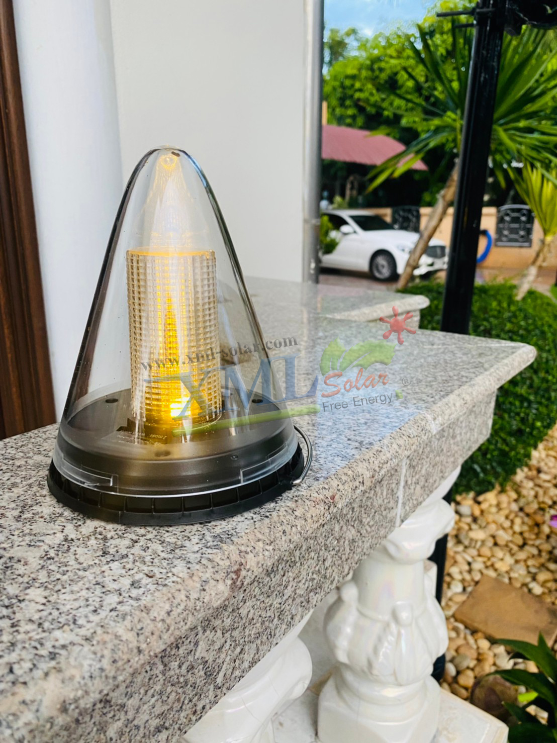โคมไฟห้อยโซล่าเซลล์ ทรงกรวย รุ่น หลอดแท่ง (แสงขาว + เหลือง)