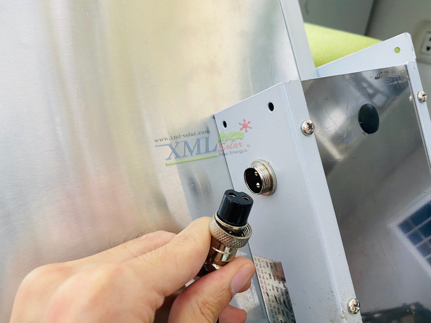 ป้ายไฟเตือนโซล่าเซลล์ คนข้ามถนน