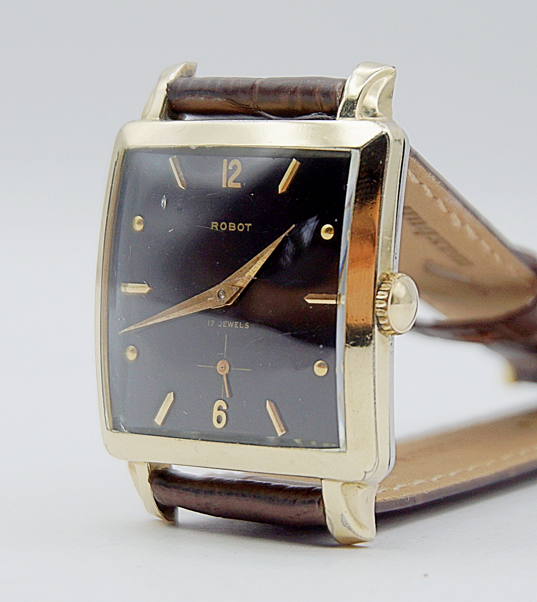 นาฬิกาเก่า ROBOT ไขลาน