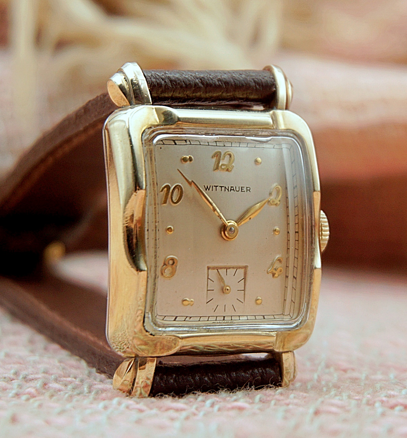 นาฬิกาเก่า WITTNAUER BY LONGINES ไขลานสองเข็มครึ่ง