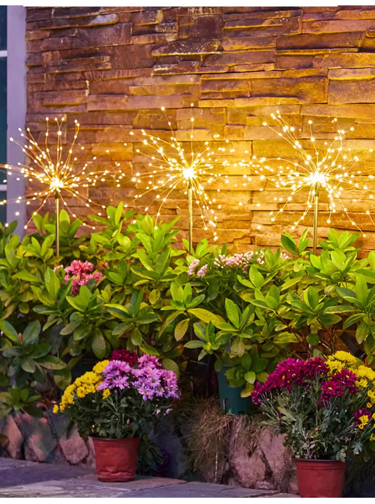 ไฟปักสนามโซล่าเซลล์ ทรงพลุ 120 LED (1 แถม 1)