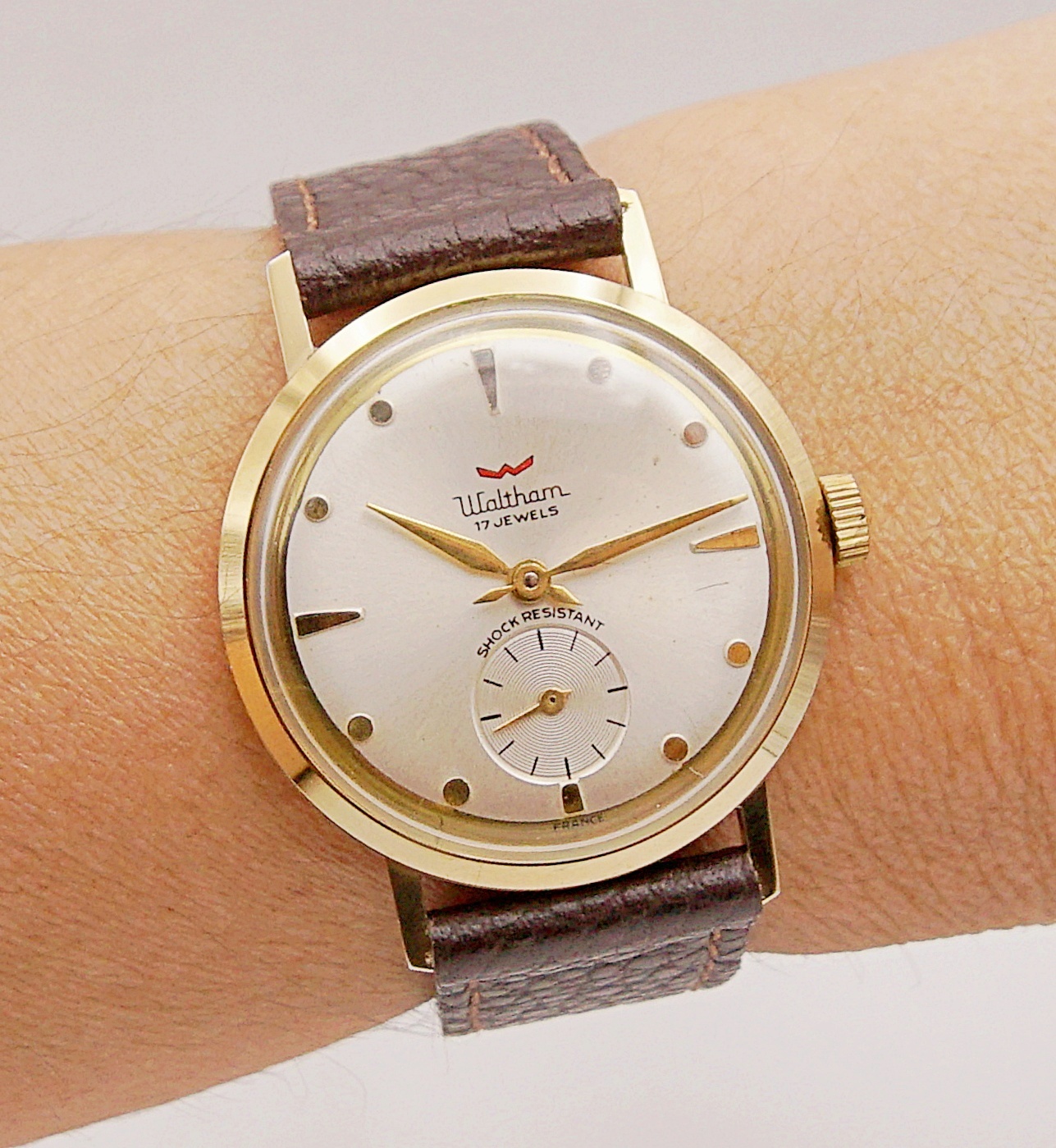 นาฬิกาเก่า WALTHAM ไขลานสองเข็มครึ่ง