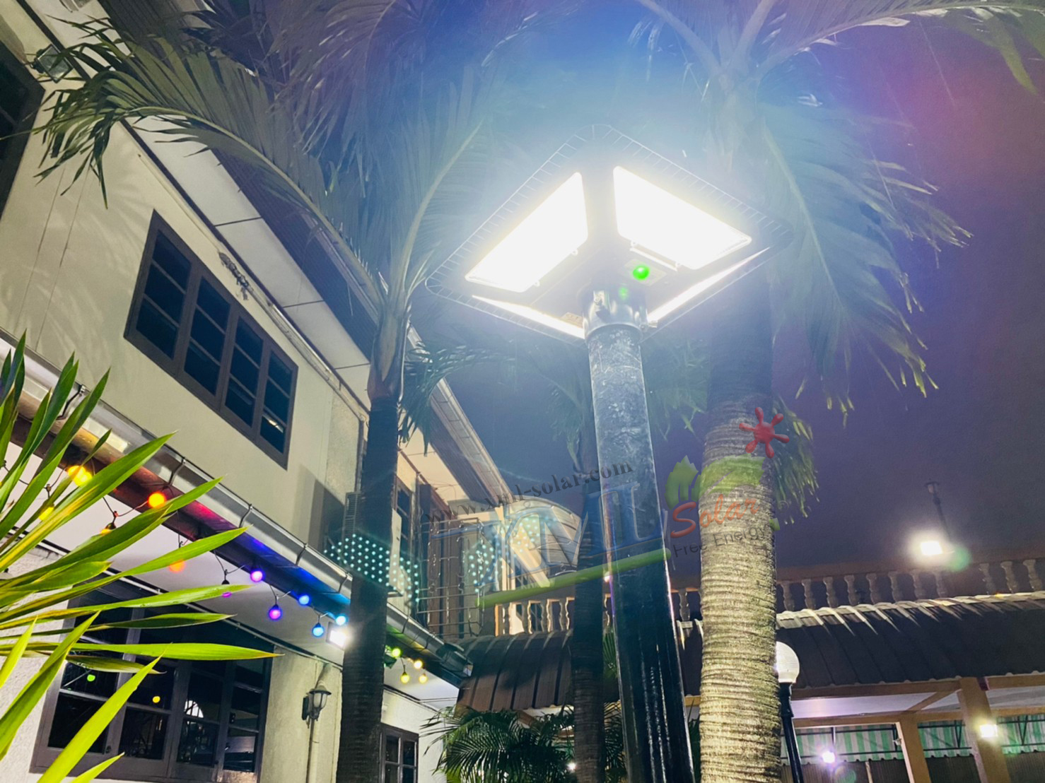 โคมไฟ UFO ทรงสี่เหลี่ยม รุ่น Modi x XML + ระบบ Motion รุ่น 300w (เปิดได้ 3 แสง)