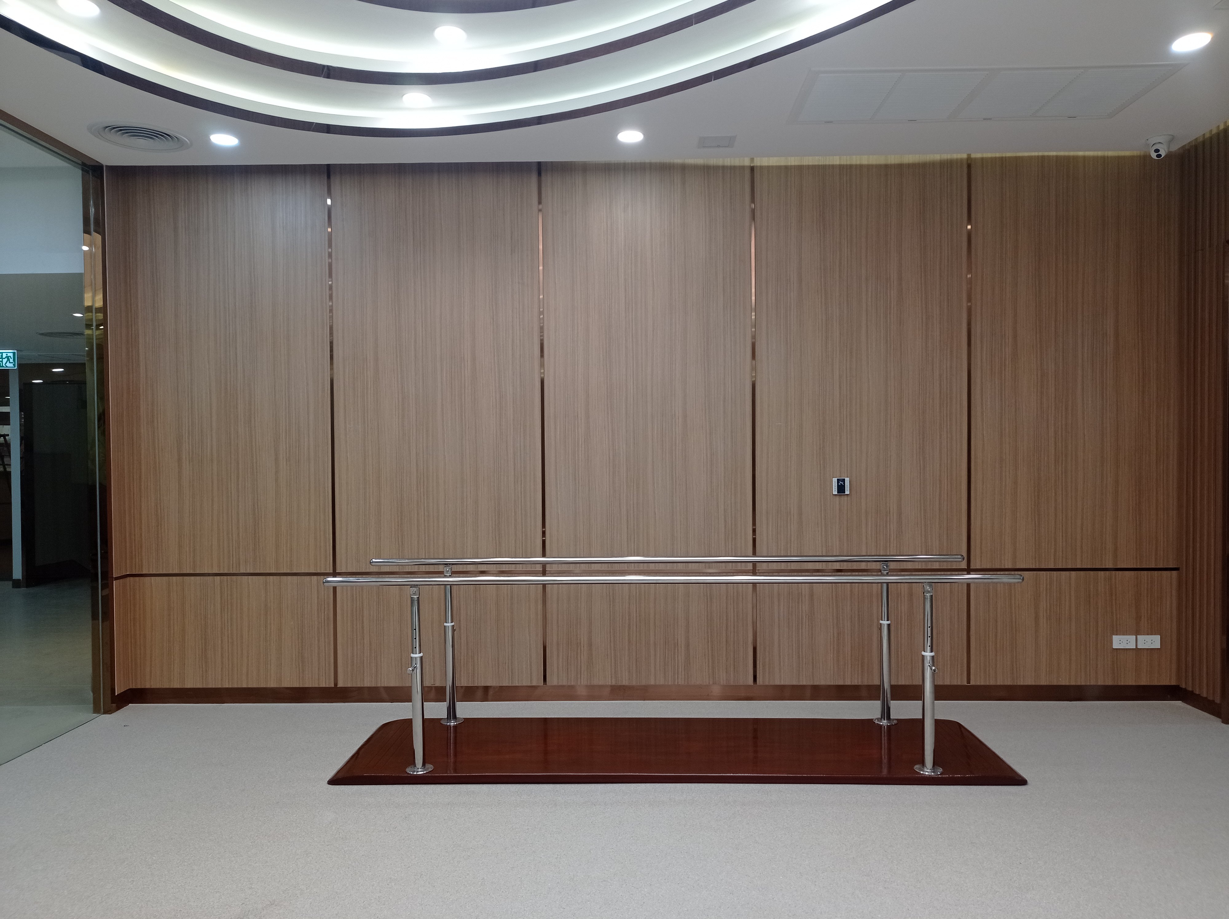 ราวฝึกเดิน ราวหัดเดิน ราวคู่ขนานฝึกเดิน Parallel bar