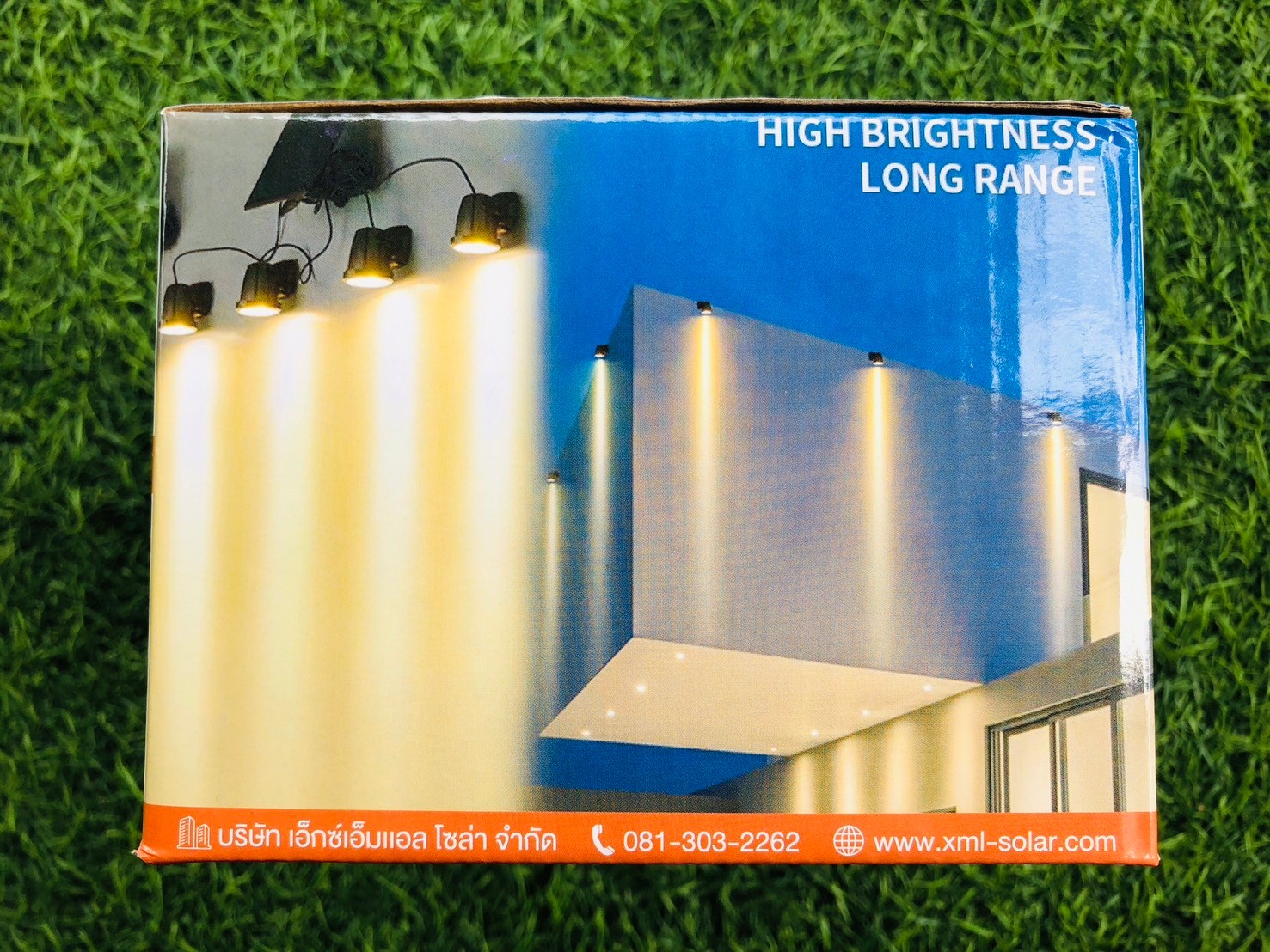 สปอร์ตไลท์ปักสนามโซล่าเซลล์ DC-16 รุ่น 2 หัว สาย 3 เมตร (แสง : เหลืองวอมไวท์)