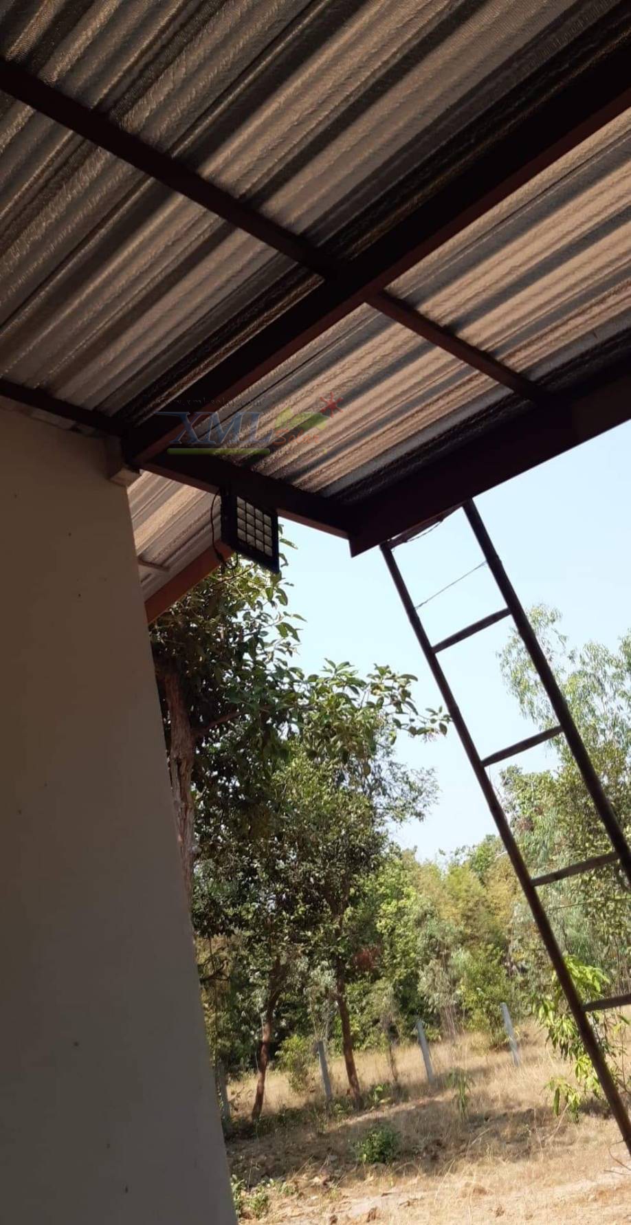 ไฟสปอตไลท์โซล่าเซลล์ 200 W. รุ่น Modi x XML ไซต์ใหญ่ (เเสง : ขาว)