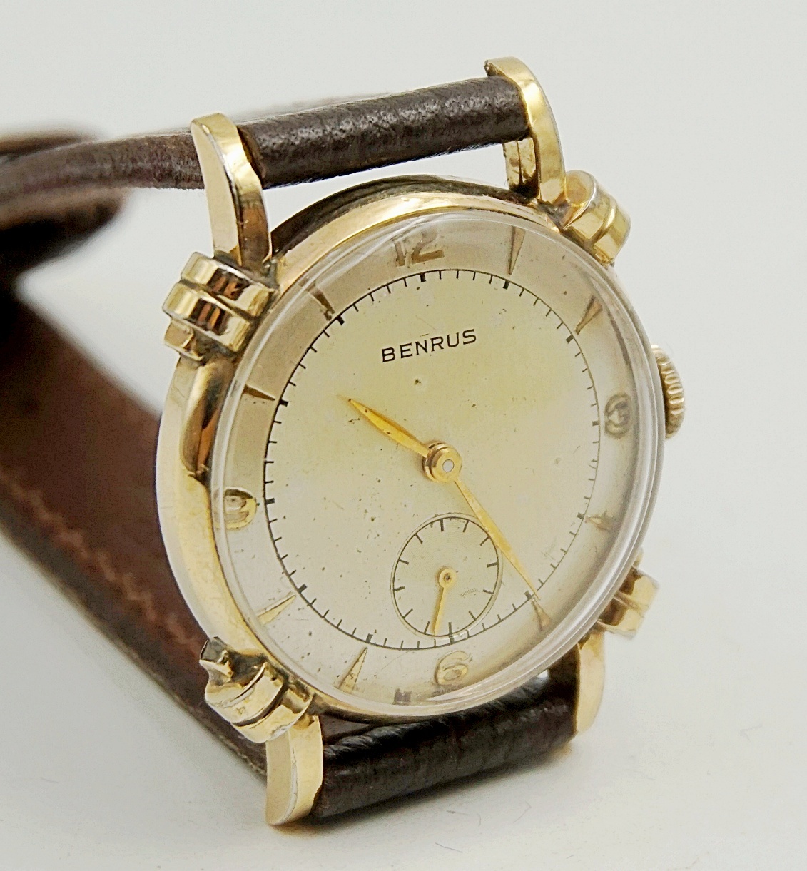 นาฬิกาเก่า BENRUS ไขลานสองเข็มครึ่ง พร้อมกล่อง