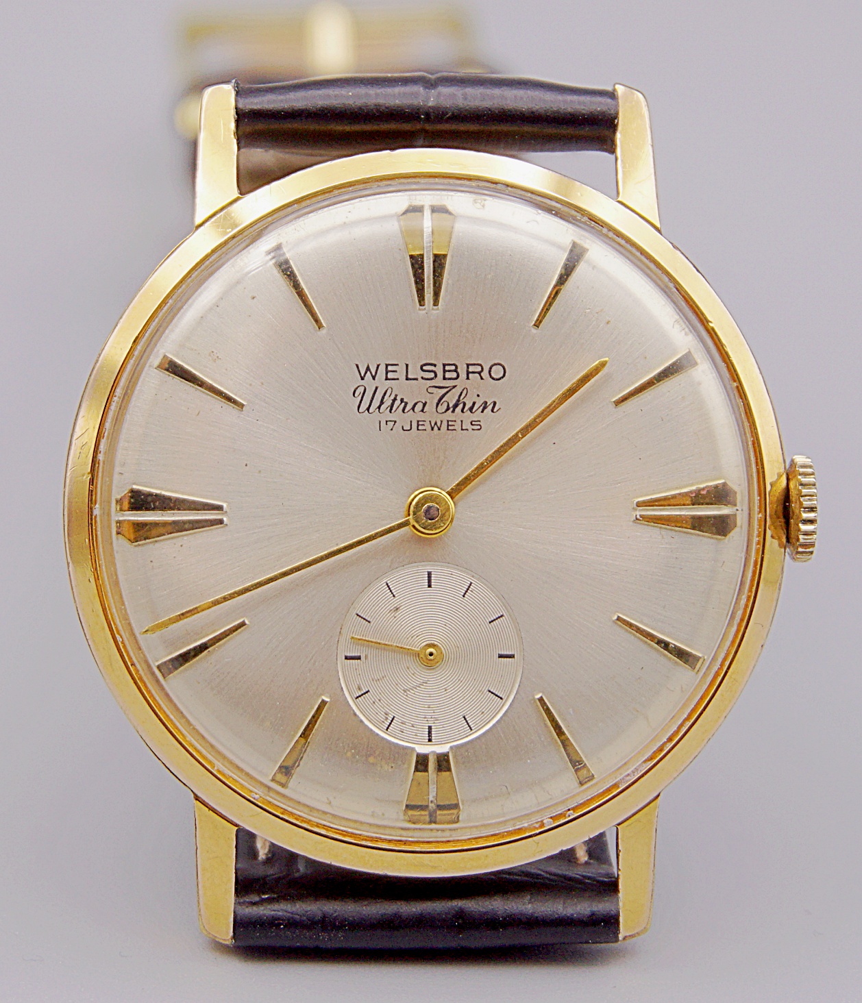 นาฬิกาเก่า WELSBRO ไขลานสองเข็มครึ่ง