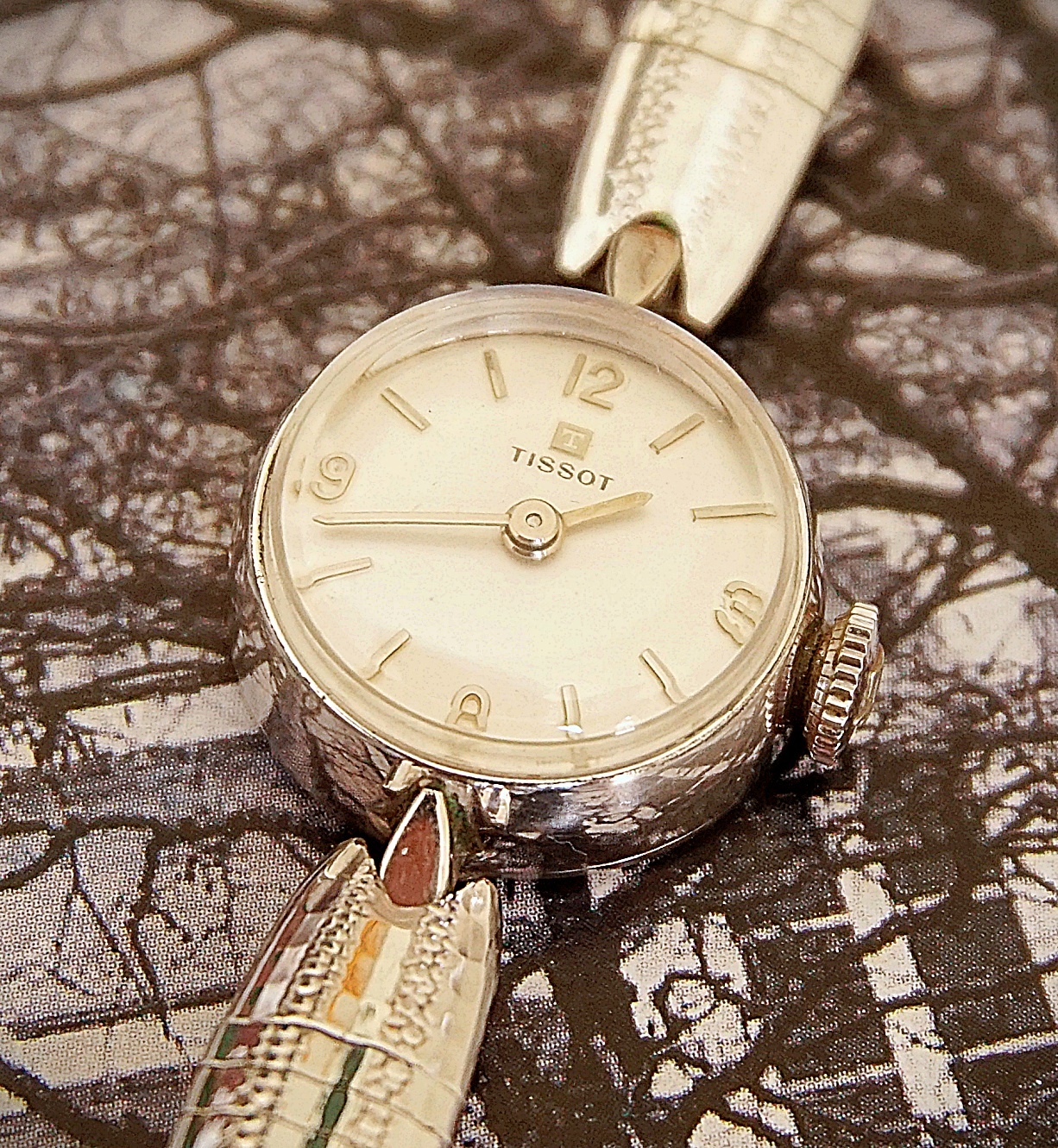 นาฬิกาเก่า TISSOT ไขลาน (นาฬิกาผู้หญิง)