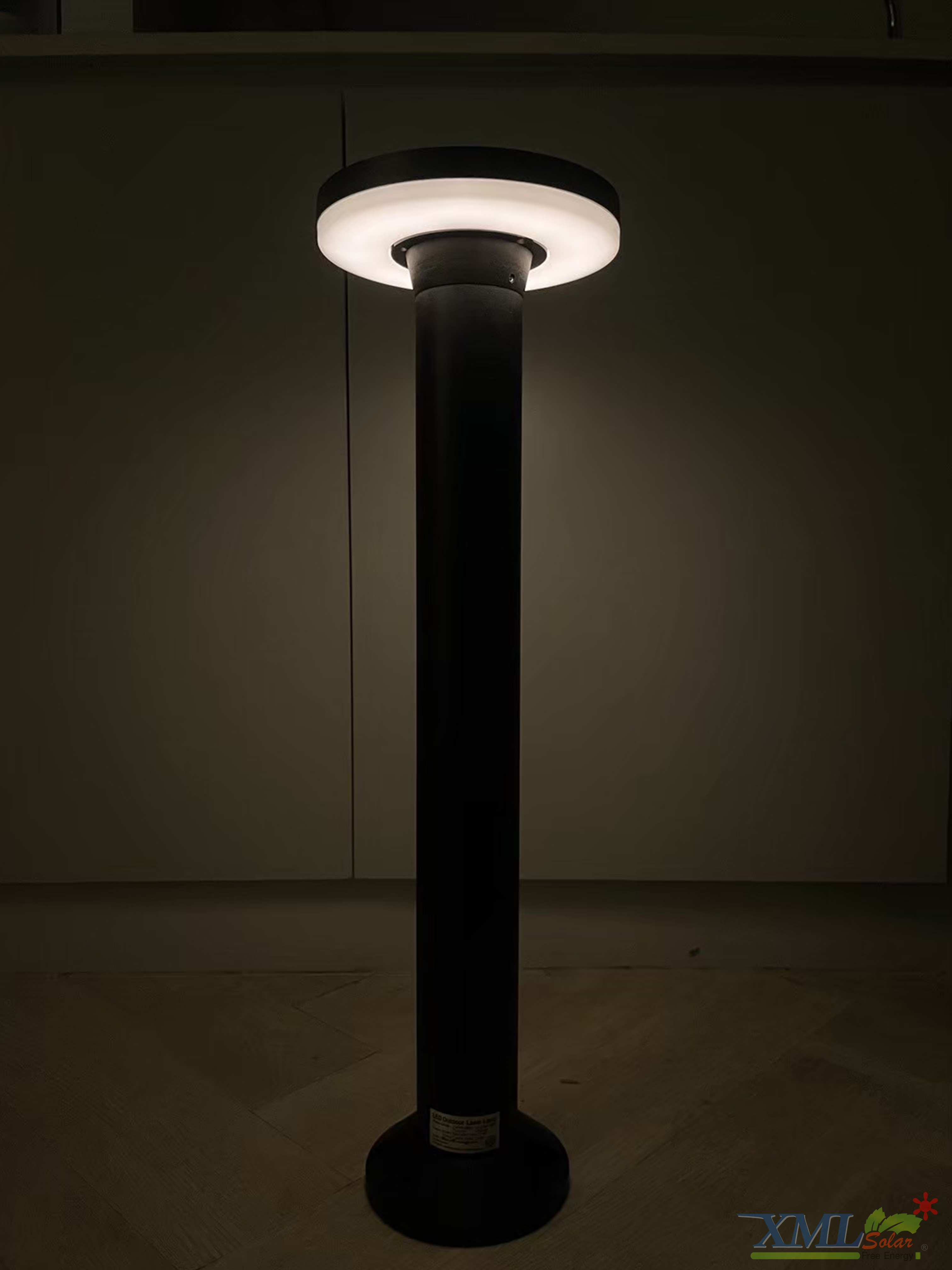 ไฟตั้งพื้นโซล่าเซลล์ รุ่น LSXML-151C (เปิดได้ 3 แสง)