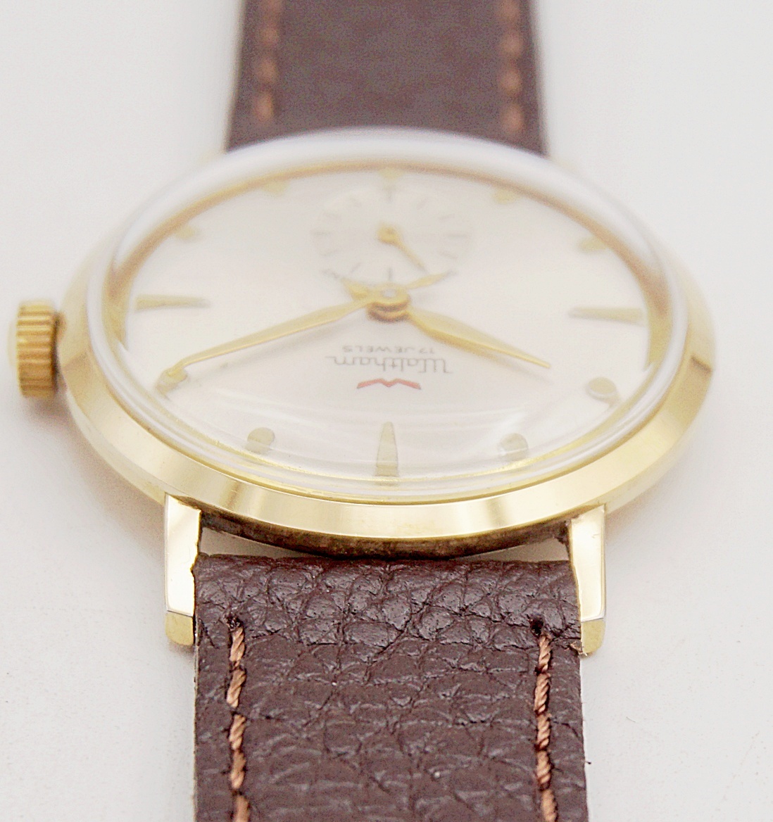 นาฬิกาเก่า WALTHAM ไขลานสองเข็มครึ่ง