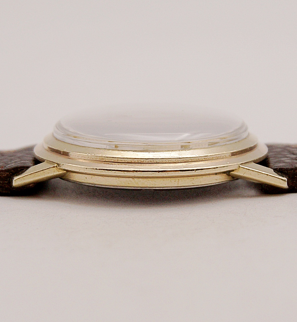 นาฬิกาเก่า WITTNAUER BY LONGINES ไขลาน