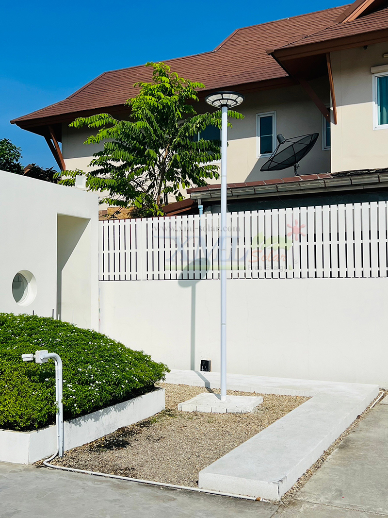 เสาไฟสนาม เหล็กพ่นสีขาว สูง 4 เมตร (ปลาย 3 นิ้ว)