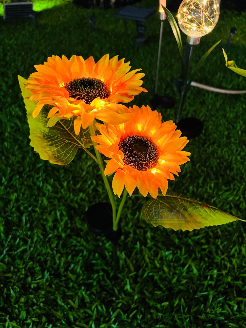 ไฟปักสนามโซล่าเซลล์ ทรงทานตะวัน 2 ดอก (แสง : เหลืองวอมไวท์)(1 แถม 1)