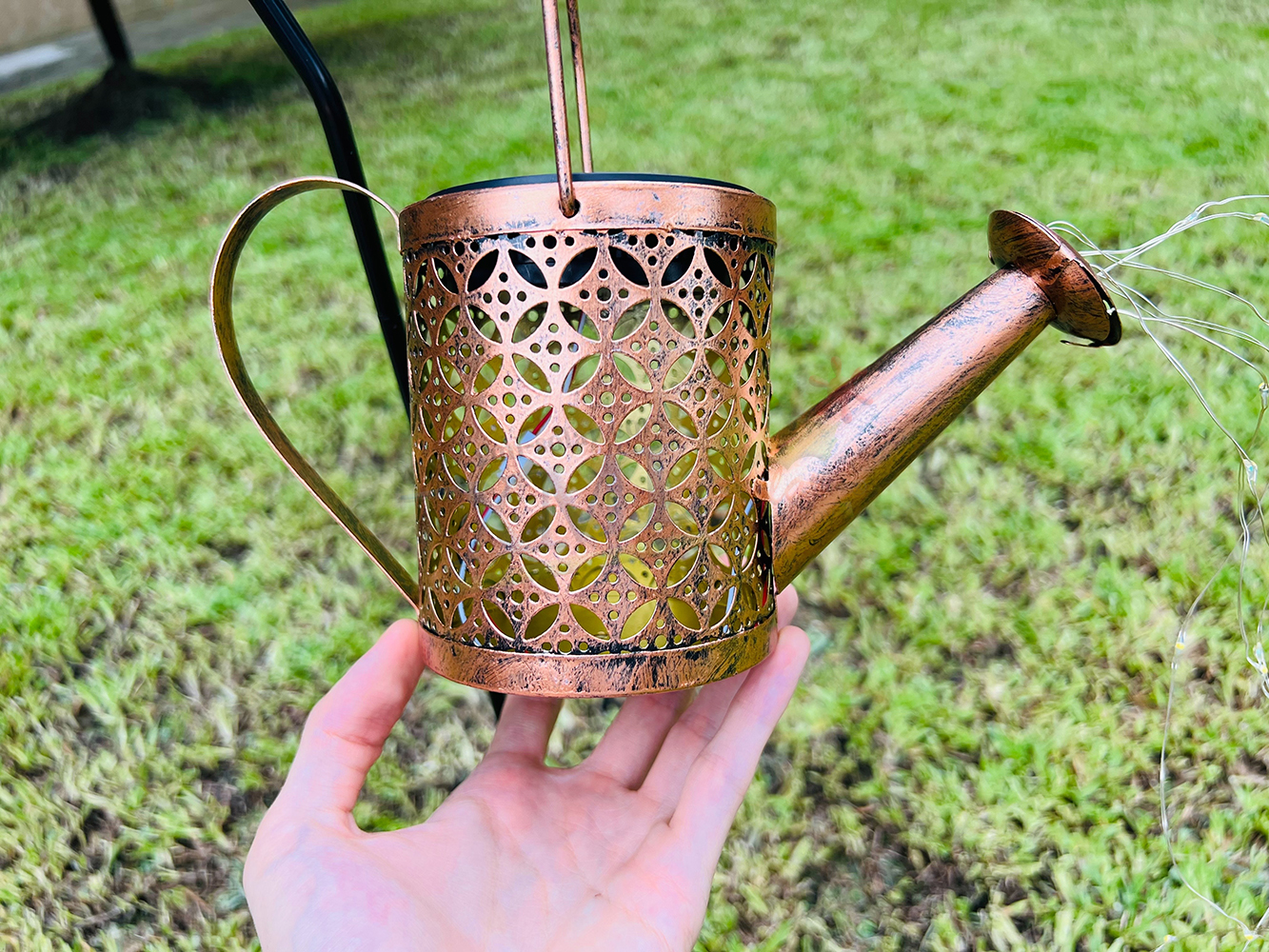 ไฟปักสนามโซล่าเซลล์ ทรงบัวรดน้ำ (chip 36 led ) (แสงเหลืองวอมไวท์)