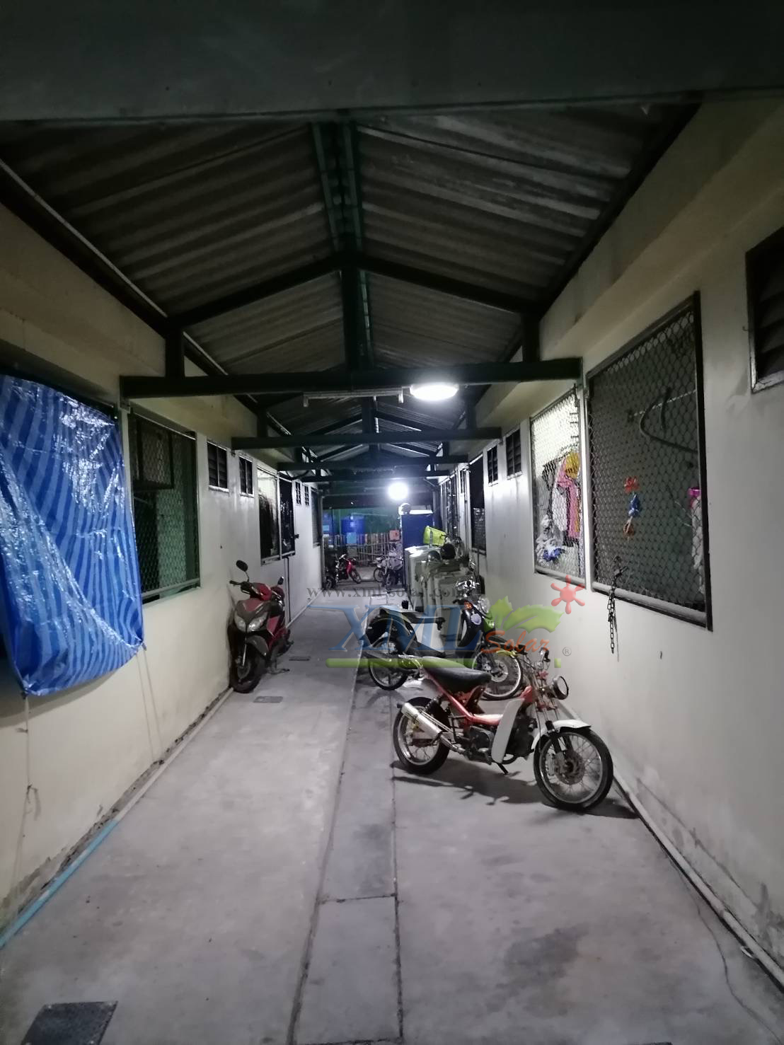 โคมไฟซาลาเปาโซล่าเซลล์ ติดเพดาน-ผนัง รุ่น 200W. (แสงขาว)