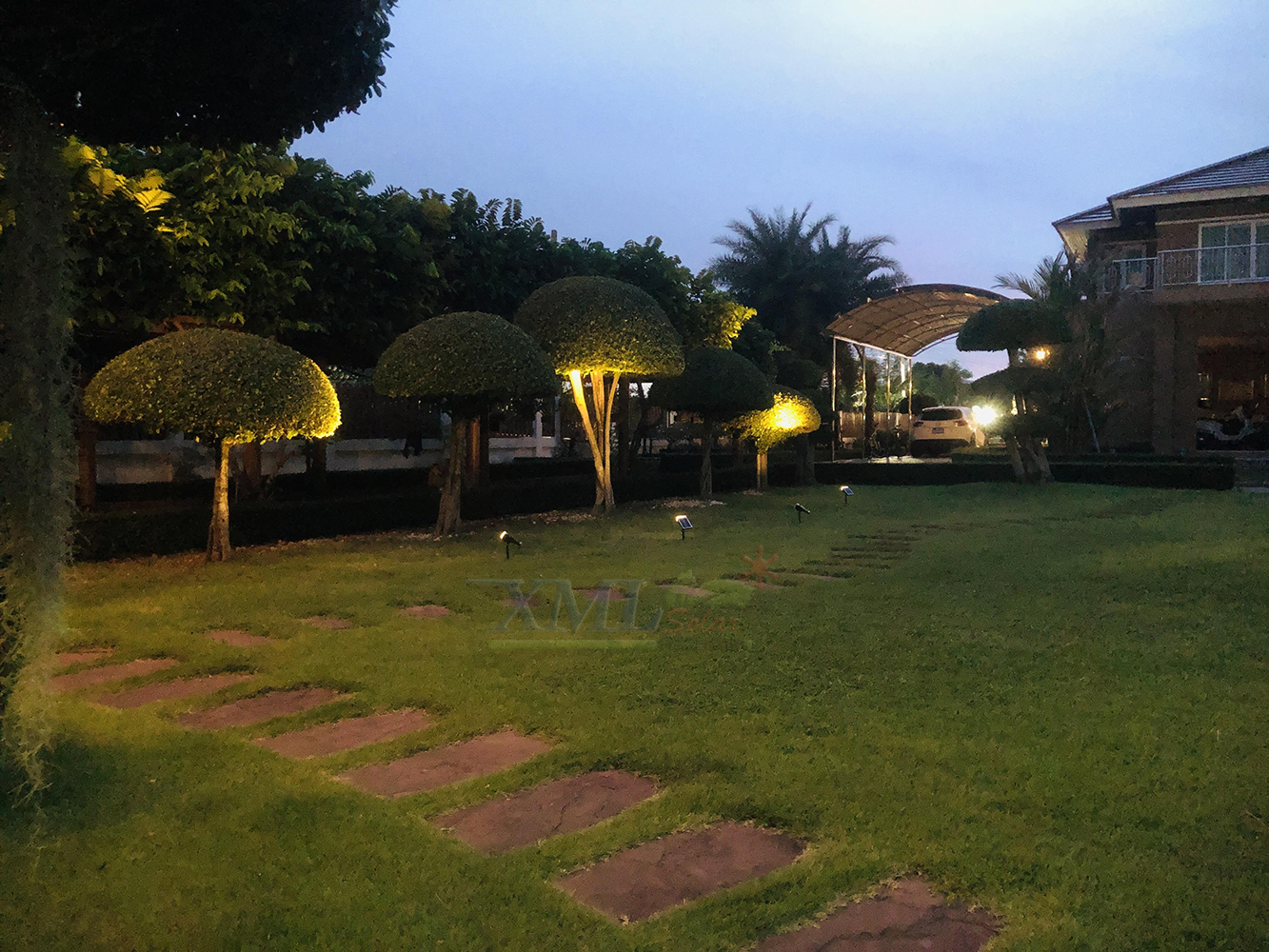 สปอร์ตไลท์ปักสนามโซล่าเซลล์ รุ่น SSL-001