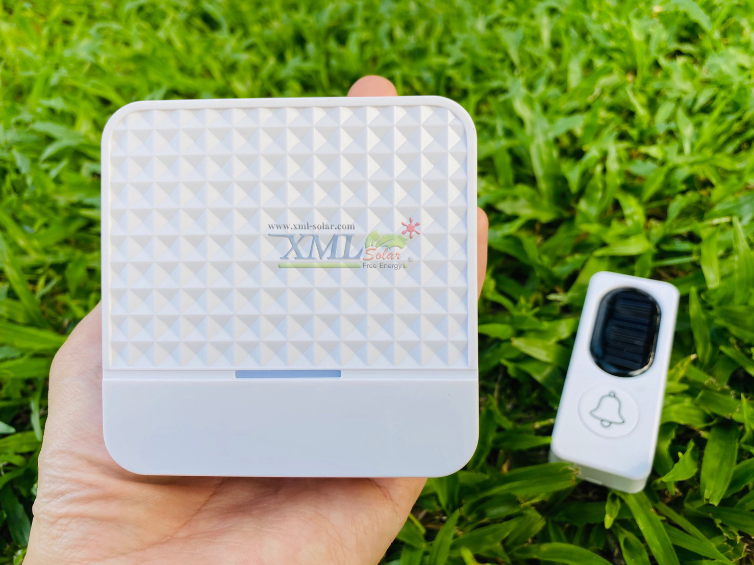 กริ่งโซล่าเซลล์ อเนกประสงค์ สีขาว (Solar Doorbell)