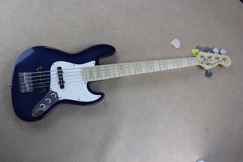 FenderStyle Jazz Bass 5 Strings