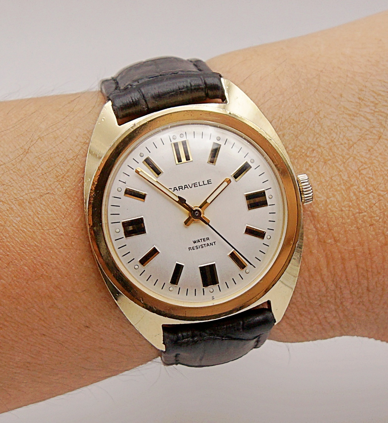 นาฬิกาเก่า CARAVELLE ไขลาน