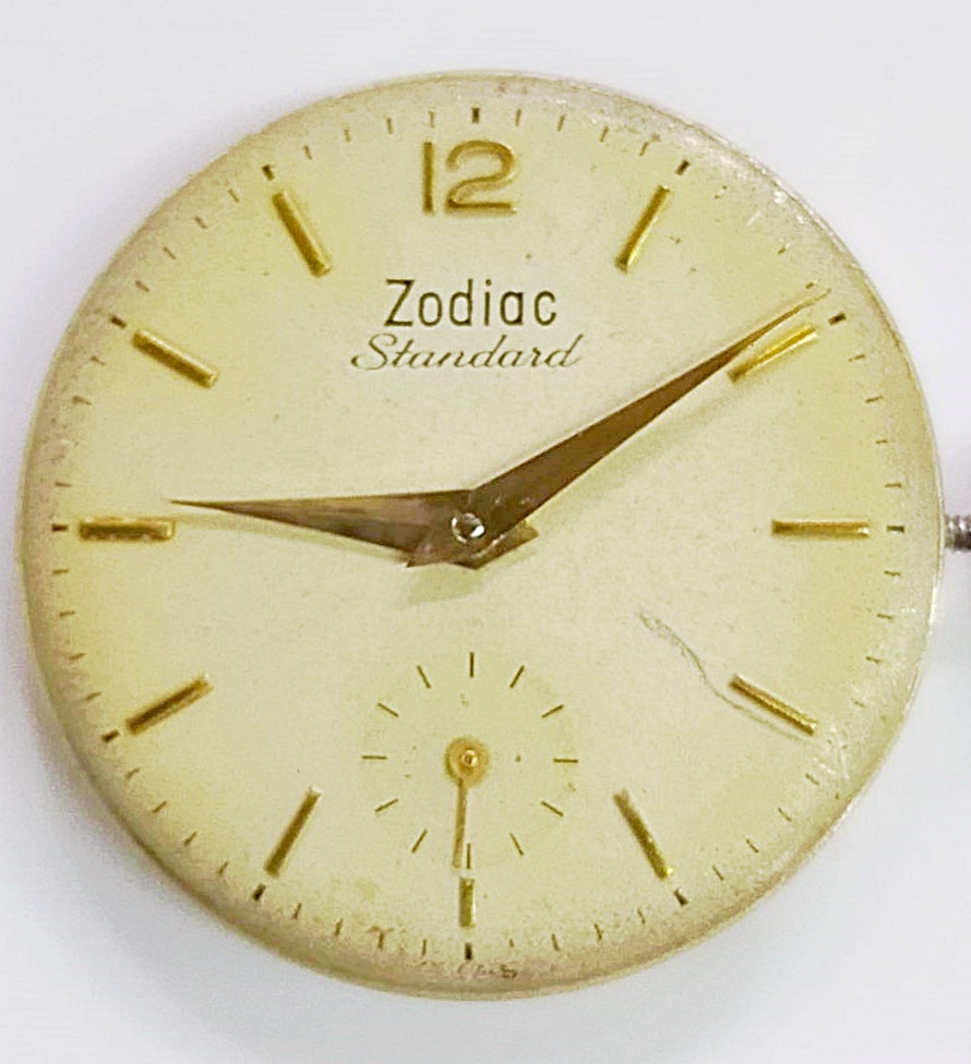 นาฬิกาเก่า ZODIAC ไขลานสองเข็มครึ่ง