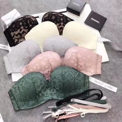 บราลูกไม้ ถอดสายใส่เป็นเกาะอกได้ ไร้โครง เสริมฟองน้ำดันอกชิด 32 34 36 มี 5 สี ดำ ครีม เทา ชมพู เขียว ราคาส่ง 3 ชิ้นคละกับแบบอื่นได้ 290