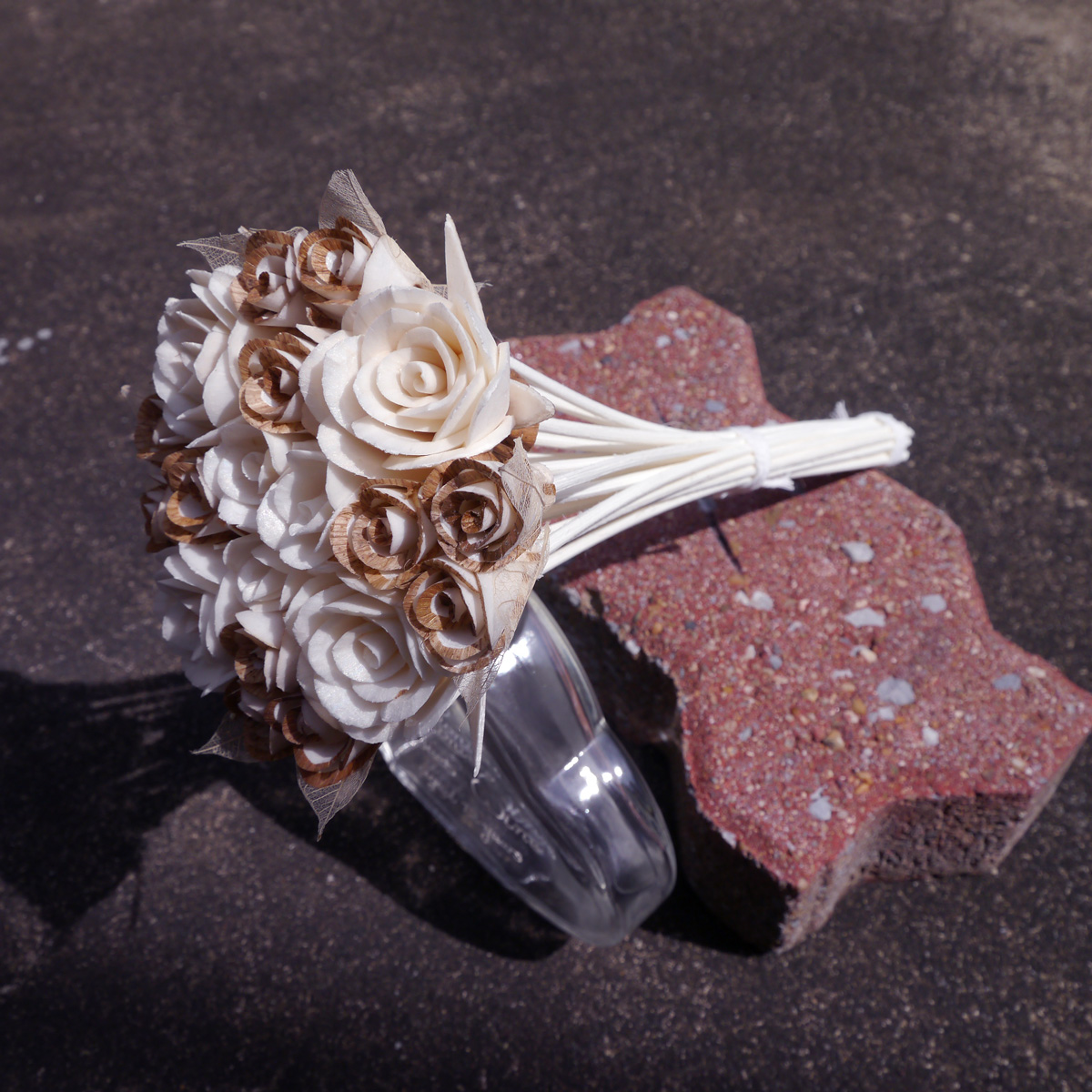 ช่อก้านหวายดูดน้ำหอม 10 นิ้ว +ดอกกุหลาบ 19 ดอก 2 - 3.5cm