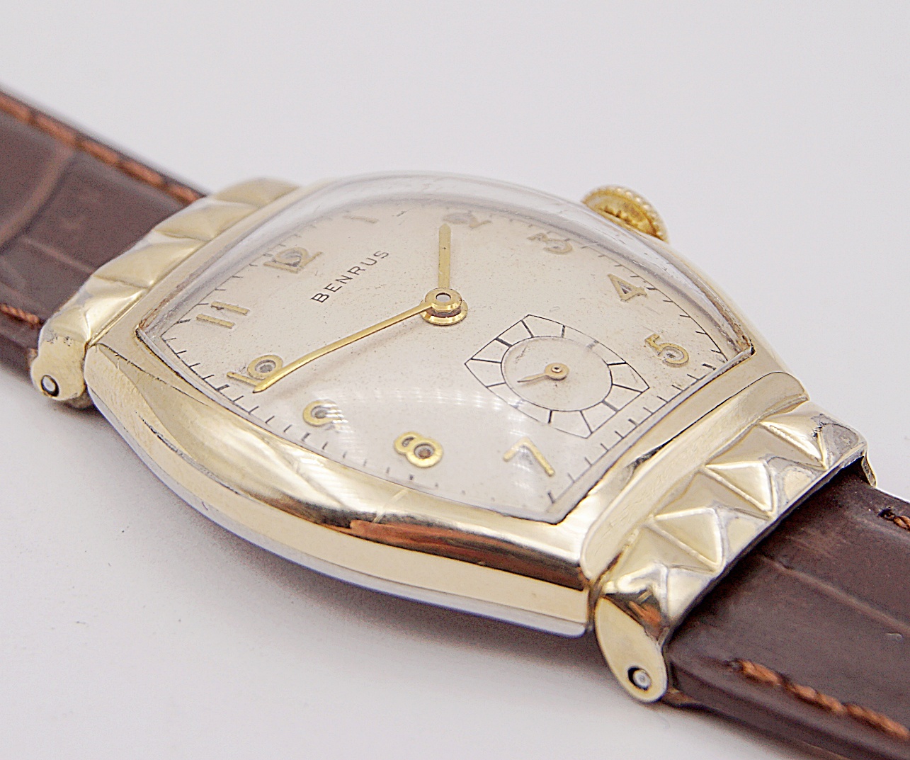 นาฬิกาเก่า BENRUS ไขลานสองเข็มครึ่ง
