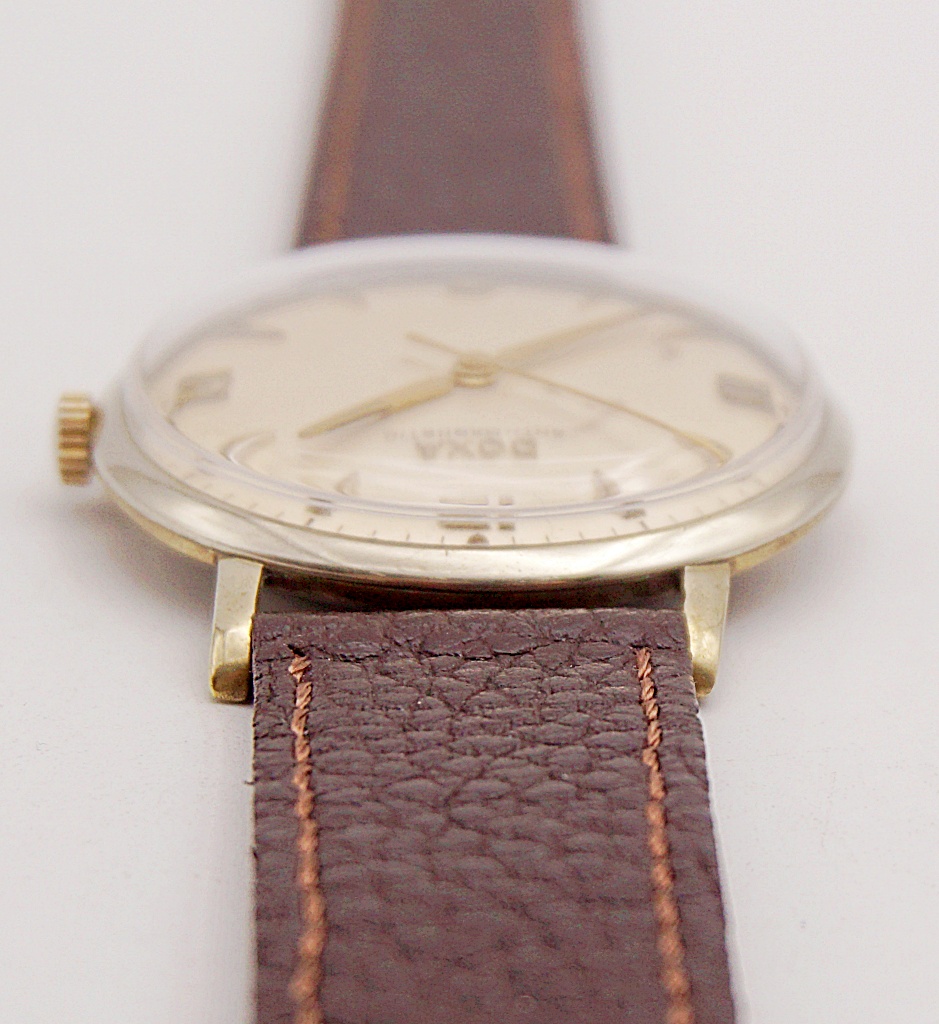 นาฬิกาเก่า DOXA ไขลาน