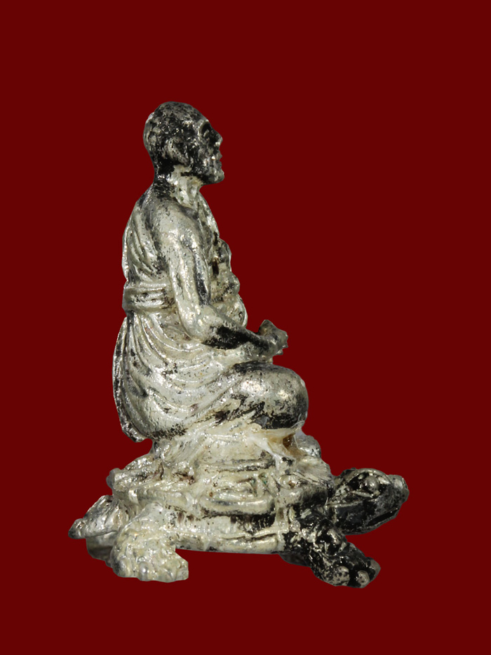 รูปหล่อทรงพญาเต่าเรือน หลวงปู่หลิว รุ่นลาภยศ ปี2537 เนื้อเงิน