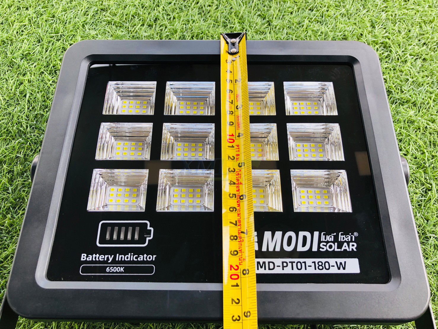 ไฟสปอตไลท์โซล่าเซลล์ 180 W รุ่น MD-PT01 (เเสง : ขาว)