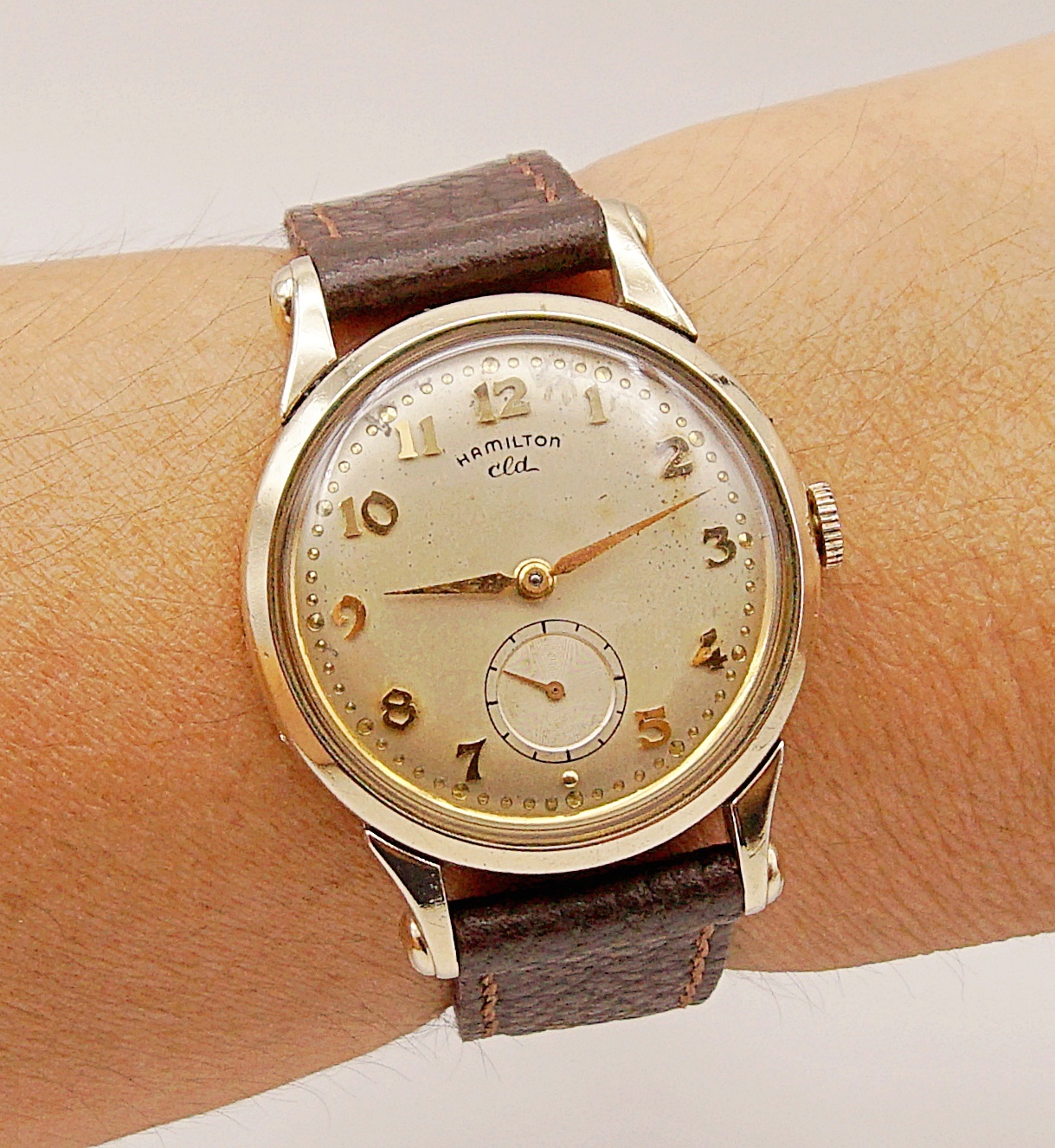 นาฬิกาเก่า HAMILTON ไขลานสองเข็มครึ่ง